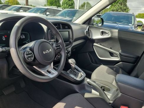 Certified 2024 Kia Soul LX w/ Option Group 015 FWD image 12