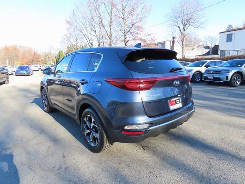 Used 2022 Kia Sportage LX image 4