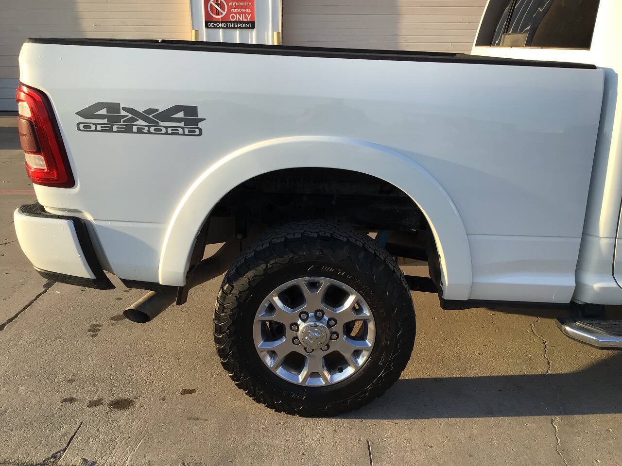 Used 2022 RAM 2500 Laramie AWD/4WD image 14