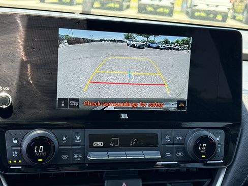 Used 2025 Toyota Grand Highlander AWD Hybrid image 21