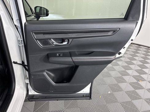 Used 2026 Honda CR-V Sport-L image 32