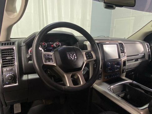 Used 2017 RAM 1500 Laramie AWD/4WD image 18