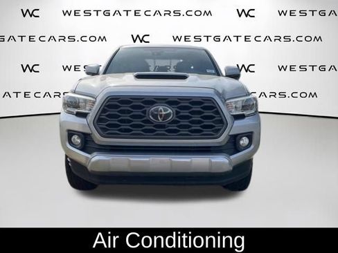 Used 2020 Toyota Tacoma TRD Sport RWD image 2
