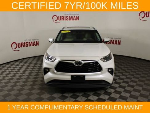 Used 2023 Toyota Highlander XLE FWD image 12