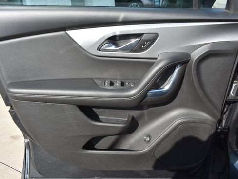 Used 2020 Chevrolet Blazer LT FWD image 18