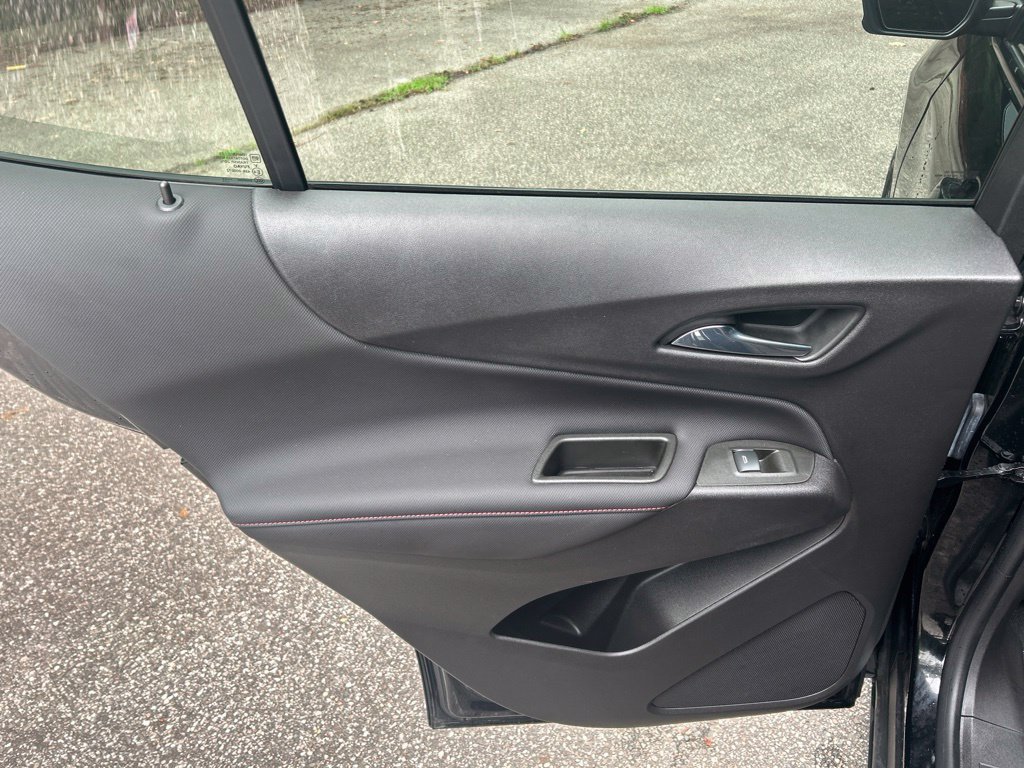 Used 2024 Chevrolet Equinox RS FWD image 26
