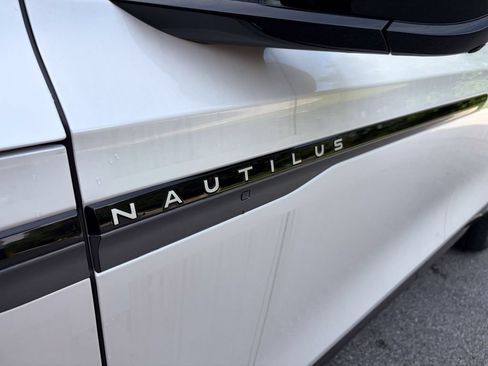 New 2026 Lincoln Nautilus Reserve AWD/4WD image 57