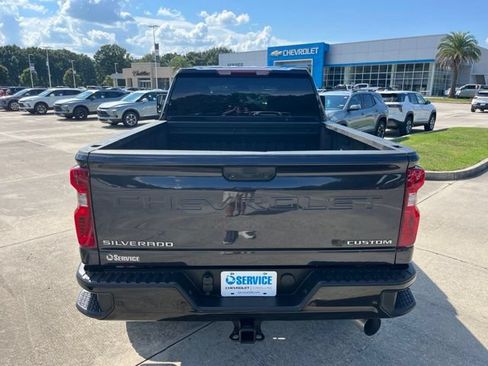 Used 2024 Chevrolet Silverado 2500 Custom w/ Custom Value Package AWD/4WD image 6