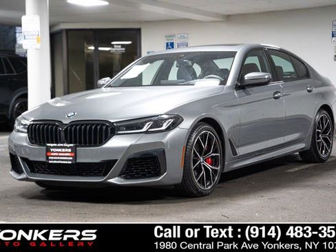 Used 2023 BMW 540i xDrive w/ M Sport Package image 2