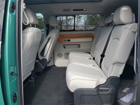 New 2025 Volkswagen ID. Buzz 1st Edition image 13