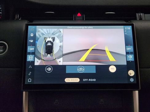 New 2025 Land Rover Discovery Sport S AWD/4WD image 17