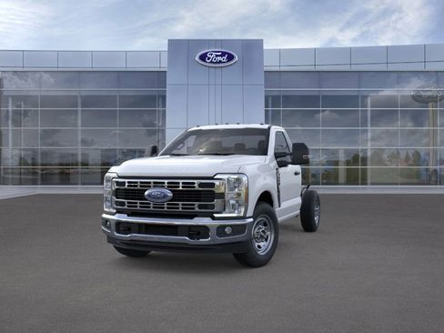 New 2026 Ford F350 XL w/ XL Chrome Package image 2