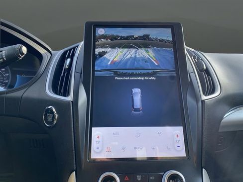 Certified 2022 Ford Edge SEL w/ Convenience Package image 11