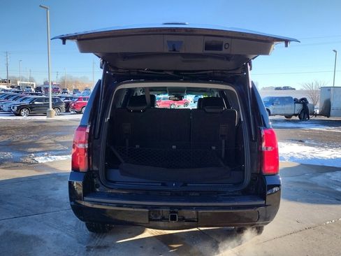 Used 2018 Chevrolet Tahoe LT image 12