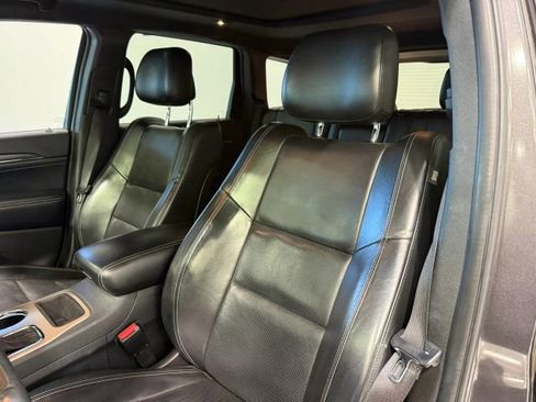 Used 2017 Jeep Grand Cherokee Limited w/ Luxury Group II image 20