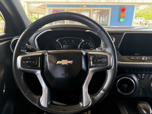 Used 2020 Chevrolet Blazer LT FWD image 16