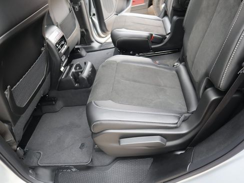 New 2025 Jeep Grand Cherokee L Altitude image 12