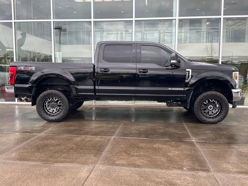 Used 2018 Ford F350 Lariat w/ Lariat Ultimate Package AWD/4WD image 2