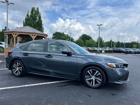 Used 2023 Honda Civic LX image 4