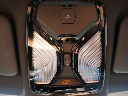 Used 2024 BMW X5 M60i AWD/4WD image 27
