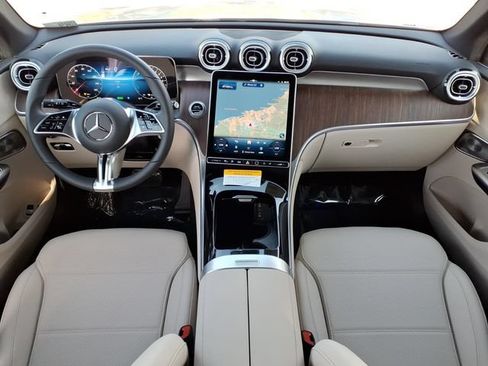 New 2027 Mercedes-Benz GLC 350e 4MATIC image 4