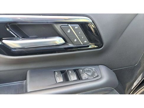 Used 2025 Chevrolet Tahoe Premier image 20