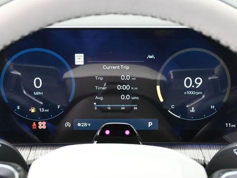 Used 2025 Hyundai Santa Fe Calligraphy image 12