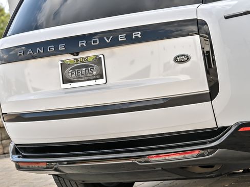 Used 2023 Land Rover Range Rover SE AWD/4WD image 18