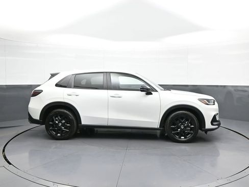 Used 2024 Honda HR-V Sport image 5