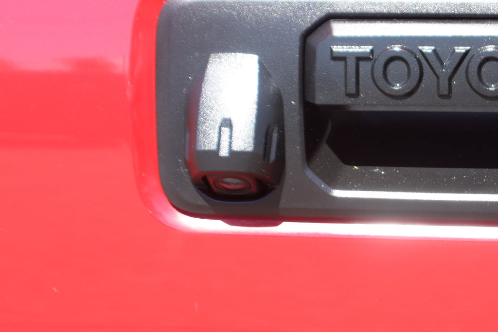 Used 2021 Toyota Tacoma TRD Off-Road w/ Technology Package AWD/4WD image 42