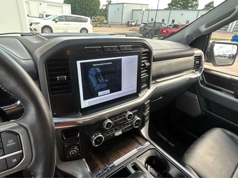 Used 2022 Ford F150 Lariat w/ Equipment Group 502A High AWD/4WD image 62