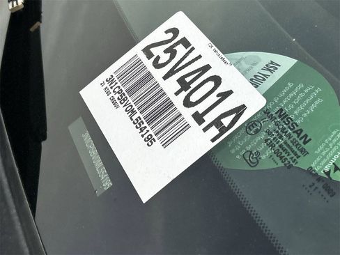 Used 2021 Nissan Kicks S image 30