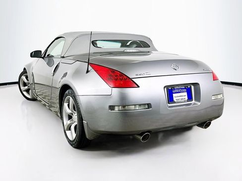 Used 2008 Nissan 350Z Touring image 5