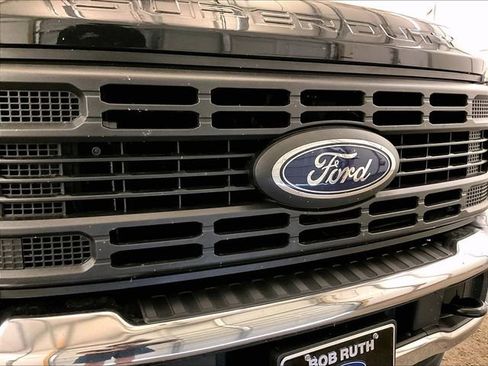 Certified 2023 Ford F250 XL w/ XL Off-Road Package AWD/4WD image 29