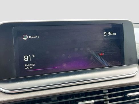 Used 2022 Kia Telluride SX w/ Towing Package FWD image 15