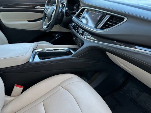 Certified 2024 Buick Enclave Premium AWD/4WD image 18