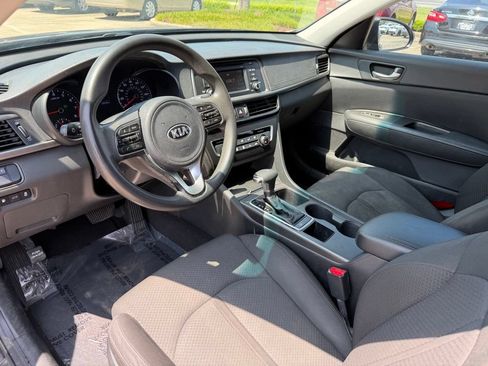 Used 2017 Kia Optima LX FWD image 12