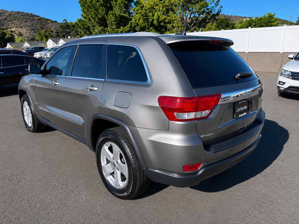 Used 2012 Jeep Grand Cherokee Laredo RWD image 6