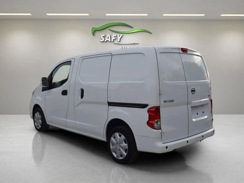 Used 2020 Nissan NV200 SV image 5