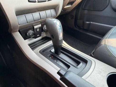 Used 2010 Ford Focus SEL FWD image 21