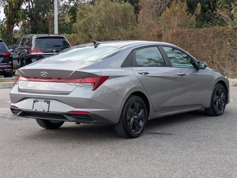 Certified 2023 Hyundai Elantra SEL image 5