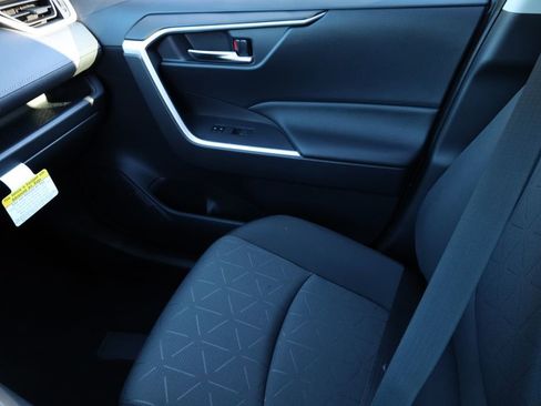 New 2025 Toyota RAV4 XLE image 5