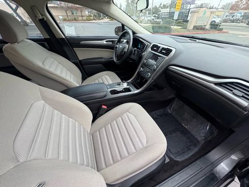 Used 2017 Ford Fusion S image 12