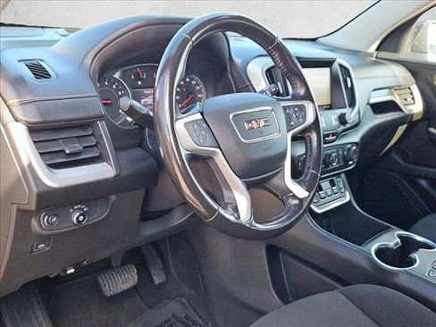 Used 2021 GMC Terrain SLE w/ Driver Convenience Package image 10