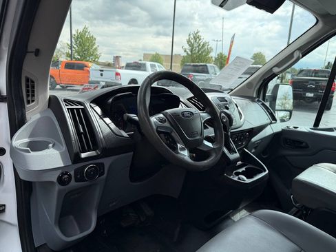 Used 2018 Ford Transit 350 156 DRW RWD image 11