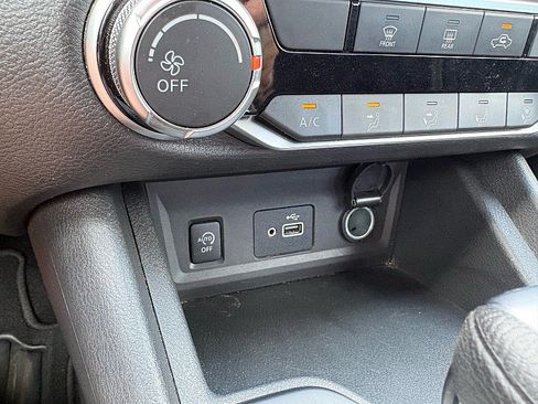 Used 2024 Nissan Sentra S FWD image 17