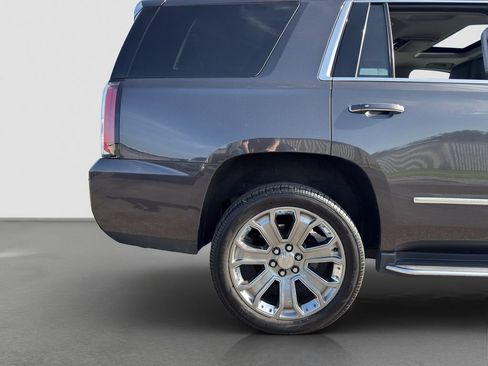 Used 2017 GMC Yukon Denali w/ Open Road Package AWD/4WD image 23