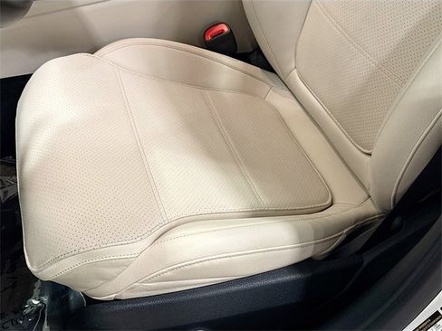 Certified 2023 Mercedes-Benz C 300 4MATIC Sedan image 19