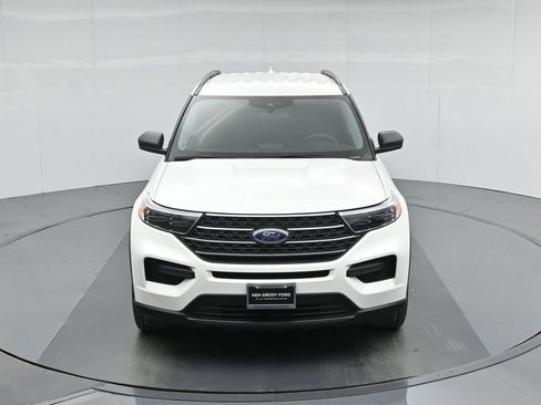 Certified 2023 Ford Explorer XLT image 39