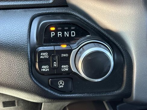 Used 2022 RAM 1500 Big Horn AWD/4WD image 18